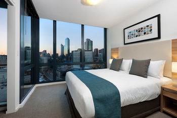 Melbourne Short Stay Apartments MP Deluxe - Accommodation Tasmania 4