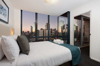 Melbourne Short Stay Apartments MP Deluxe - Accommodation Tasmania 12