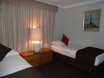 McNevin's Tamworth Motel - Accommodation Tasmania 9