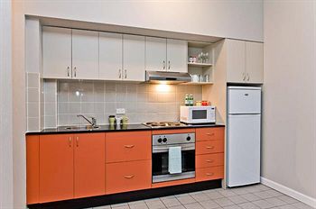 Ryals Serviced Apartments Camperdown - Accommodation Tasmania 6