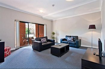 Ryals Serviced Apartments Camperdown - Accommodation Tasmania 8