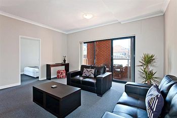 Ryals Serviced Apartments Camperdown - Accommodation Tasmania 14