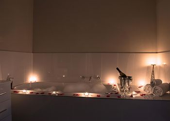 De'Vine Escape - Accommodation Tasmania 7