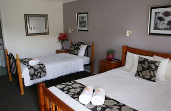 Riverside Motel - Accommodation Tasmania 1