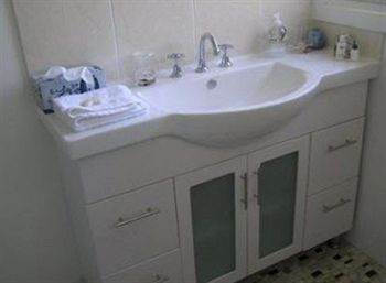 Paradise Bungalow - Accommodation Tasmania 9