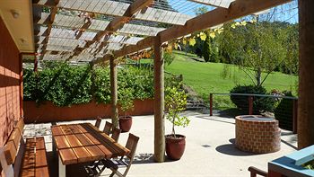 Mast Gully Gardens Bed & Breakfast - Accommodation Tasmania 1