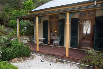 Tizzana Winery Bed & Breakfast - Accommodation Tasmania 3