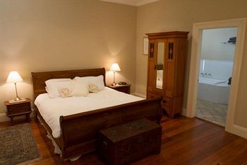 Tizzana Winery Bed & Breakfast - Accommodation Tasmania 11