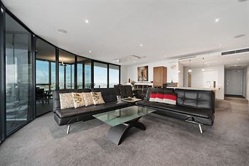 Docklands Private Collection Of Apartments - NewQuay - Accommodation Tasmania 4