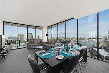 Docklands Private Collection Of Apartments - NewQuay - Accommodation Tasmania 7