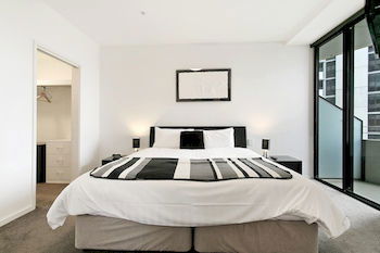 Docklands Private Collection Of Apartments - NewQuay - Accommodation Tasmania 18