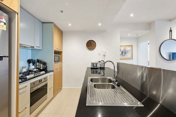 Docklands Private Collection Of Apartments - NewQuay - Accommodation Tasmania 54