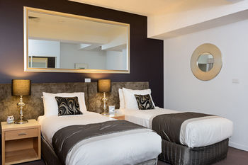 Treasury On Collins - Accommodation Tasmania 20