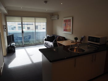 Melbourne City Stays - Accommodation Tasmania 7