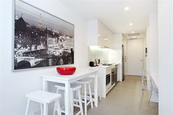 ALT Tower Serviced Apartments - Accommodation Tasmania 3