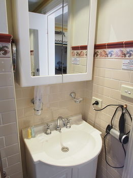 The Charrington Boutique Hotel - Accommodation Tasmania 2
