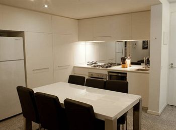 Melbourne Holiday Apartments At McCrae Docklands - Accommodation Tasmania 6