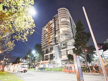 Melbourne Holiday Apartments At McCrae Docklands - Accommodation Tasmania 12