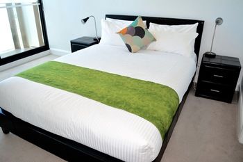 Apartments Melbourne Domain - CBD - Accommodation Tasmania 23