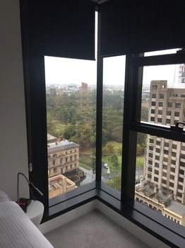 Apartments Melbourne Domain - CBD - Accommodation Tasmania 36