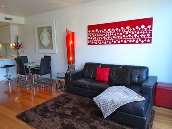 Flinders Wharf Apartments - Accommodation Tasmania 24