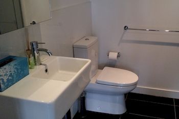 Aura On Flinders Serviced Apartments - Accommodation Tasmania 31