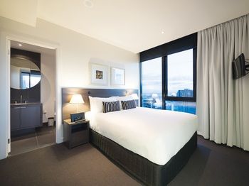 Oaks WRAP On Southbank - Accommodation Tasmania 12
