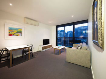 Oaks WRAP On Southbank - Accommodation Tasmania 19