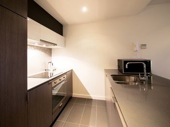 Oaks WRAP On Southbank - Accommodation Tasmania 29