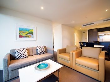 Oaks WRAP On Southbank - Accommodation Tasmania 30
