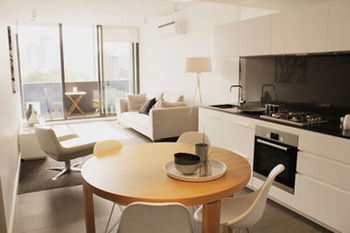 Guilfoyle Apartments - Accommodation Tasmania 3