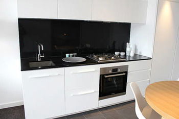 Guilfoyle Apartments - Accommodation Tasmania 22