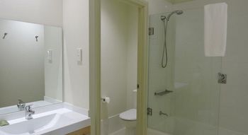 H Boutique Hotel - Accommodation Tasmania 10
