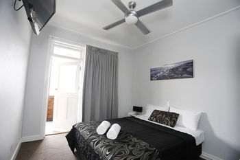 The Lakes Hotel - Accommodation Tasmania 29