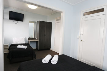 The Lakes Hotel - Accommodation Tasmania 30