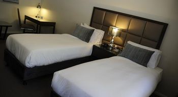 Riverside Oaks Golf Resort - Accommodation Tasmania 7