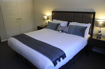 Riverside Oaks Golf Resort - Accommodation Tasmania 19