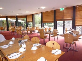 Dingley International Hotel - Accommodation Tasmania 2