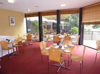 Dingley International Hotel - Accommodation Tasmania 3