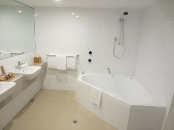 Dingley International Hotel - Accommodation Tasmania 7