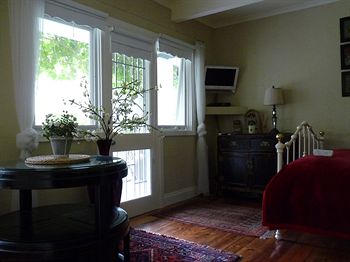 Brentwood Accommodation - Accommodation Tasmania 4