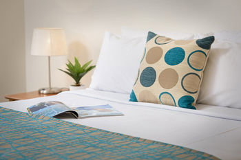 Apartments @ Kew Walpole Gardens - Kew Serviced Townhouses - Accommodation Tasmania 10