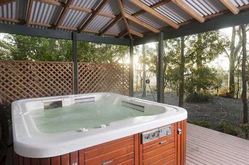 Eagleview Resort - Accommodation Tasmania 4