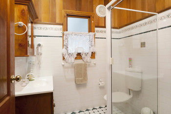 Eagleview Resort - Accommodation Tasmania 87