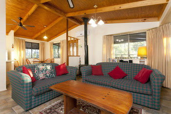 Eagleview Resort - Accommodation Tasmania 96