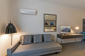 Quality Hotel CKS Sydney Airport - Accommodation Tasmania 29