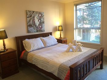 Australian Home Away @ Box Hill 21 - Accommodation Tasmania 2