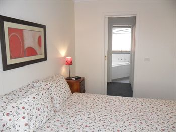 Australian Home Away @ Box Hill 32 - Accommodation Tasmania 5