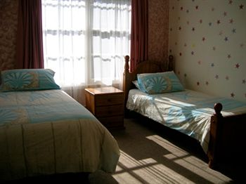 Australian Home Away @ Doncaster Grange Park - Accommodation Tasmania 2