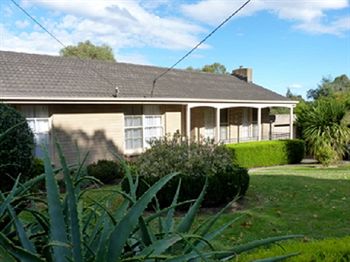 Australian Home Away @ Doncaster Grange Park - Accommodation Tasmania 8